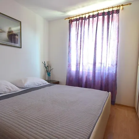 Fejer 4 By Interhome